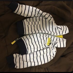 Carter’s Size 24 months Baby Boy’s Sweater